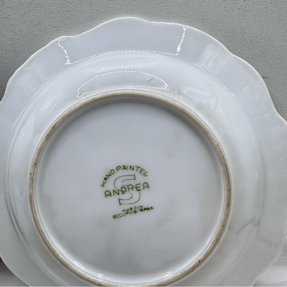 2 Vintage ashtrays with baroque Romantic Scene 5.75” occupied Japan Andrea Sadek - Picture 9 of 13